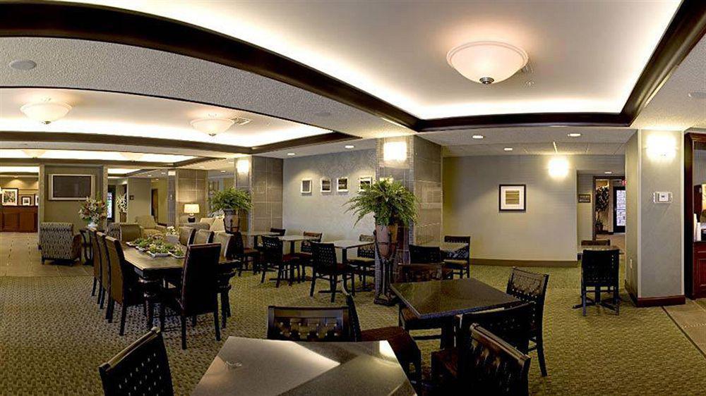 Hampton Inn Уорсо Экстерьер фото