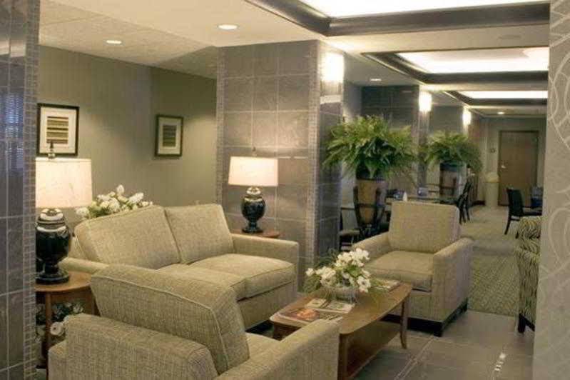 Hampton Inn Уорсо Экстерьер фото